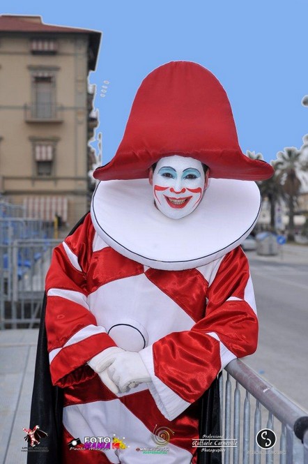 Burlamacco e Ondina, maschere ufficiali del Carnevale di Viareggio