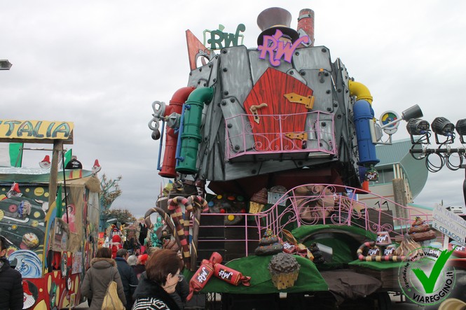 Carnevale 2017: escono i carri dalla cittadella