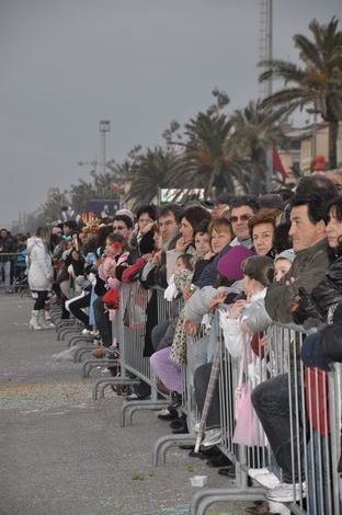 Ingrandisci la foto