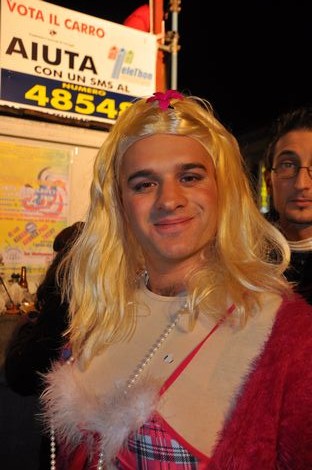 Ingrandisci la foto
