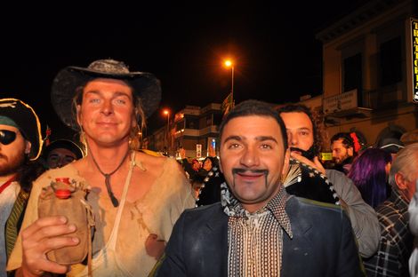 Ingrandisci la foto
