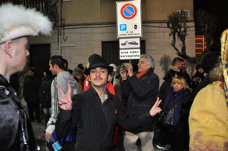 Ingrandisci la foto