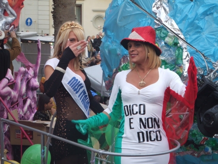 Ingrandisci la foto