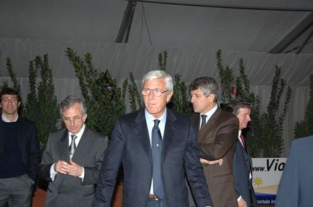Ingrandisci la foto