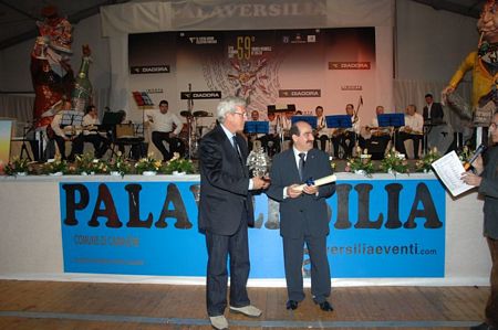 Ingrandisci la foto