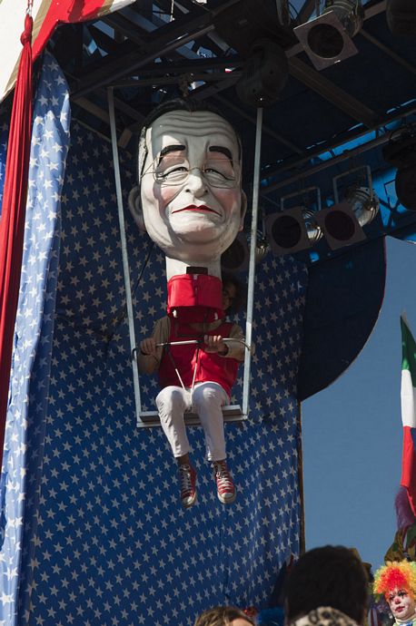Ingrandisci la foto
