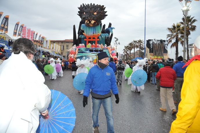 Ingrandisci la foto