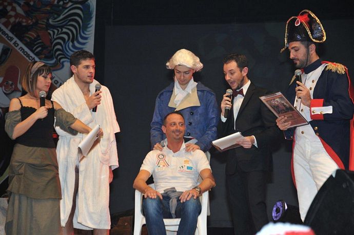Ingrandisci la foto