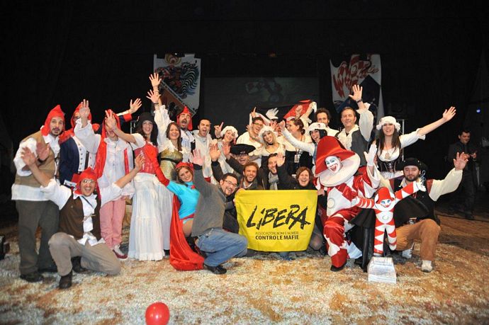 Ingrandisci la foto