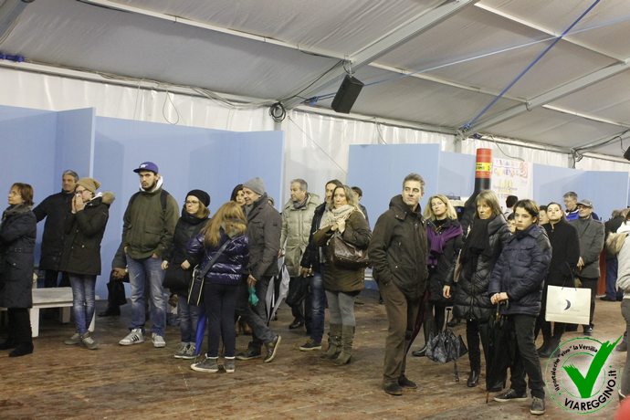 Ingrandisci la foto