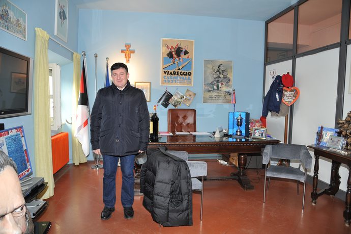 Ingrandisci la foto