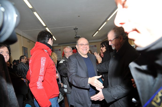 Ingrandisci la foto