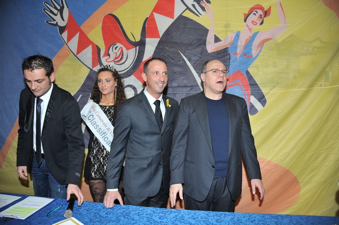 Ingrandisci la foto
