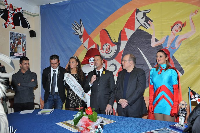 Ingrandisci la foto