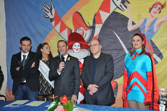 Ingrandisci la foto