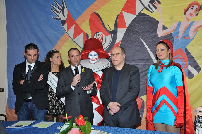 Ingrandisci la foto