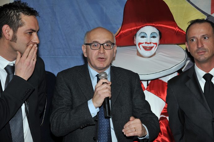 Ingrandisci la foto