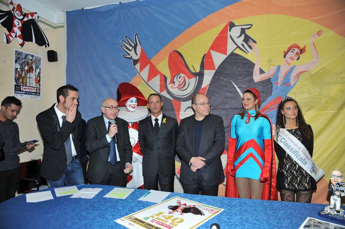 Ingrandisci la foto