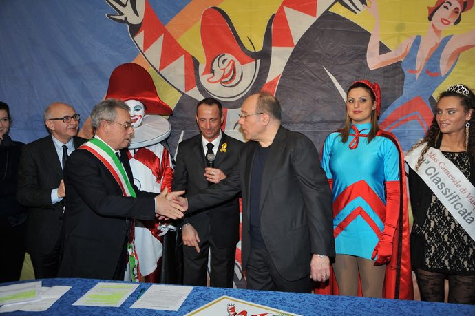Ingrandisci la foto