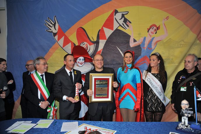 Ingrandisci la foto