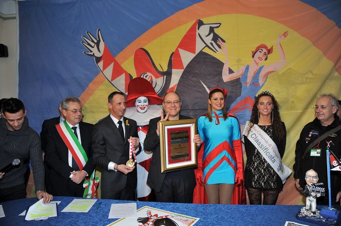 Ingrandisci la foto