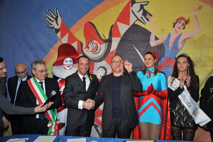 Ingrandisci la foto