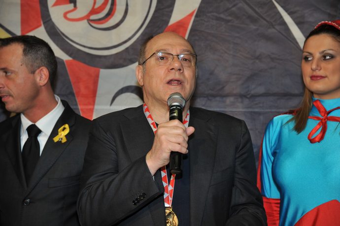 Ingrandisci la foto