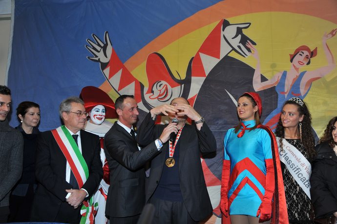 Ingrandisci la foto