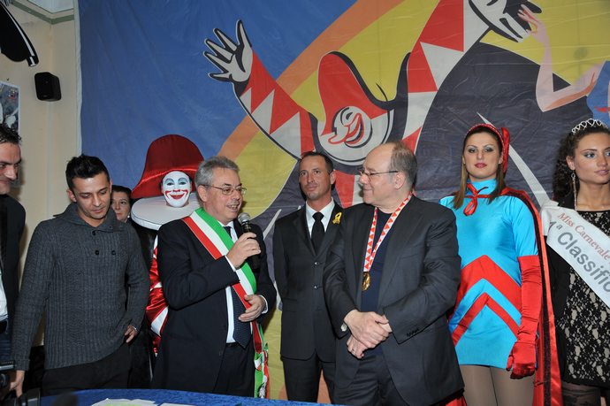 Ingrandisci la foto