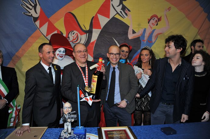 Ingrandisci la foto