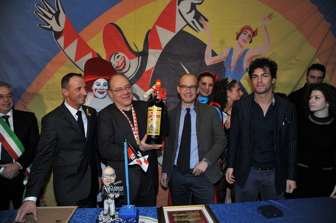 Ingrandisci la foto