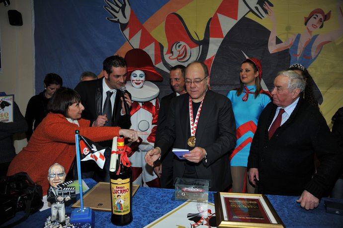 Ingrandisci la foto