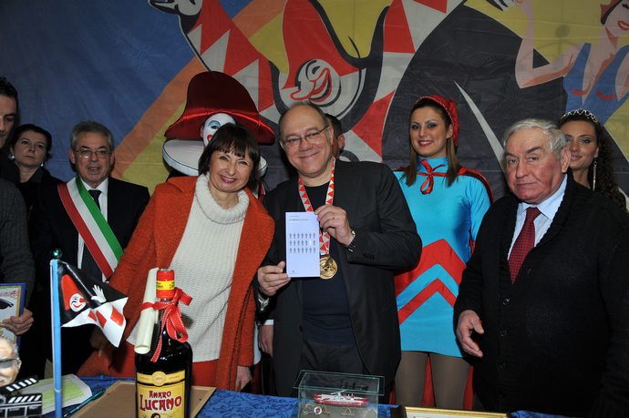 Ingrandisci la foto