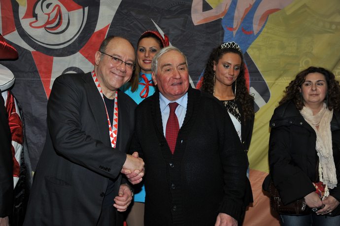 Ingrandisci la foto