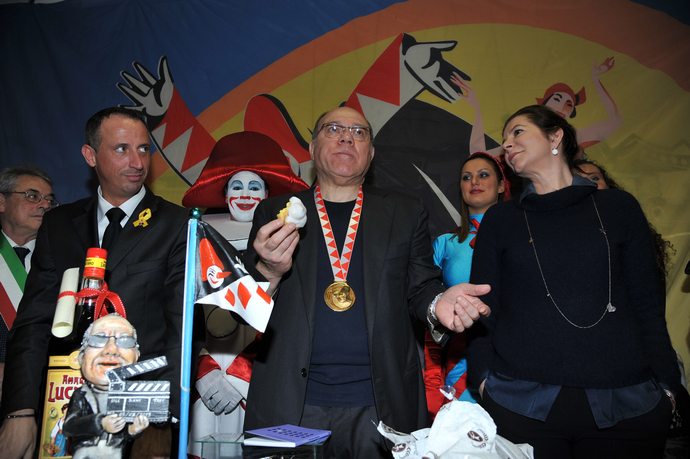 Ingrandisci la foto