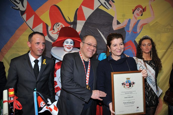 Ingrandisci la foto
