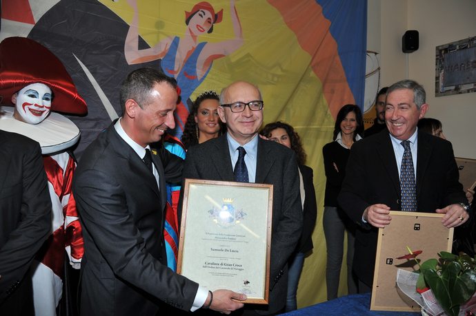 Ingrandisci la foto