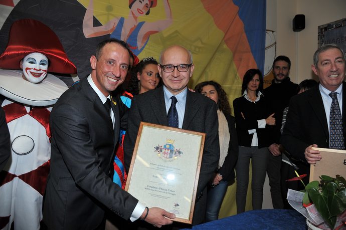 Ingrandisci la foto
