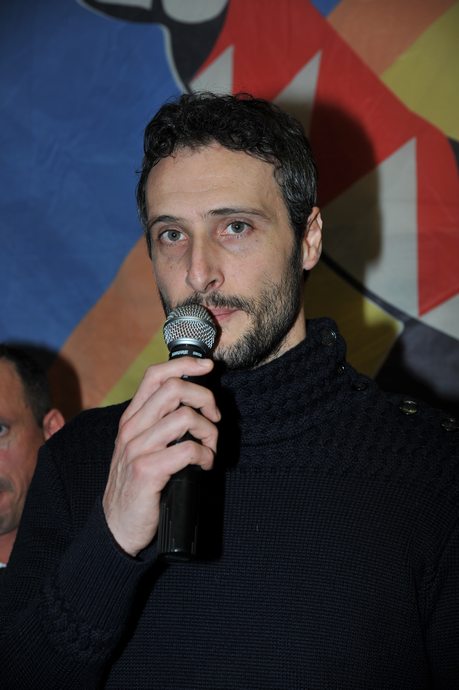 Ingrandisci la foto