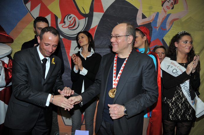 Ingrandisci la foto