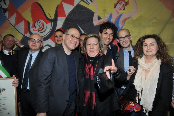 Ingrandisci la foto