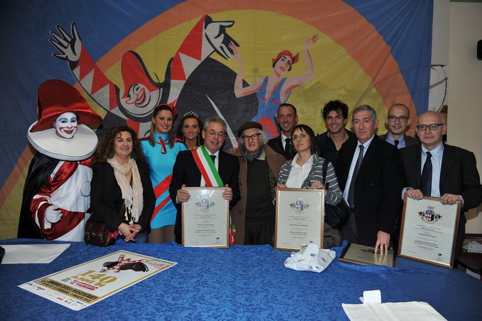 Ingrandisci la foto