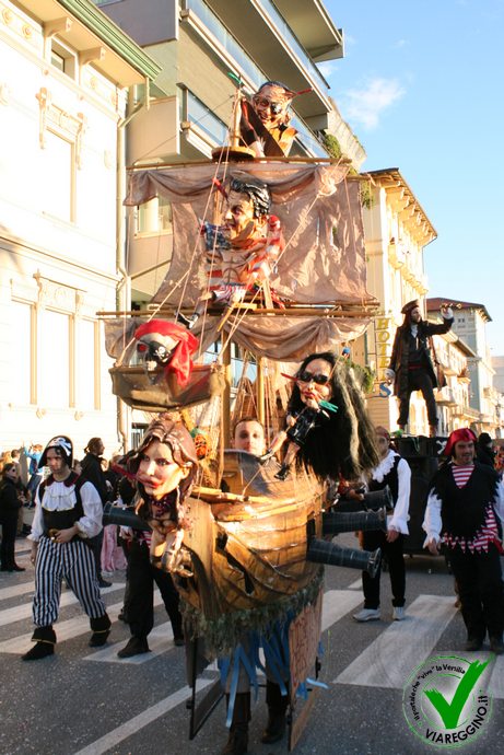 Ingrandisci la foto