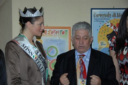 Ingrandisci la foto