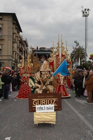 Ingrandisci la foto