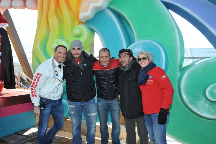 Ingrandisci la foto