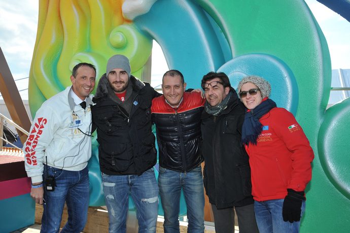 Ingrandisci la foto