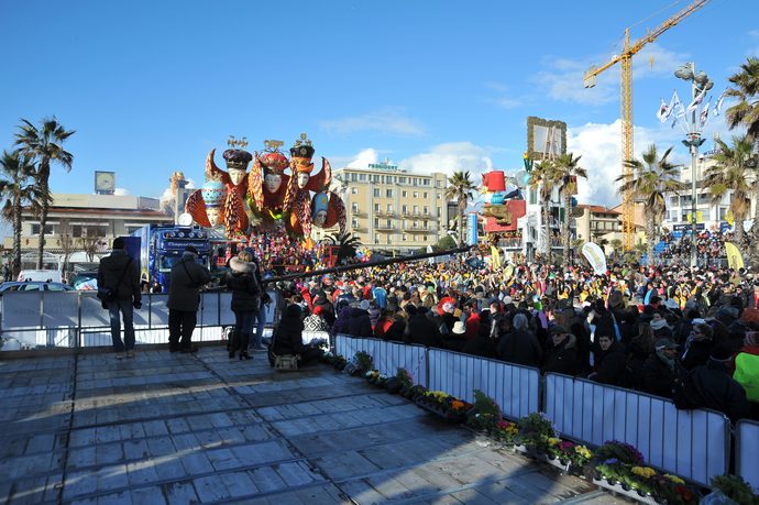 Ingrandisci la foto