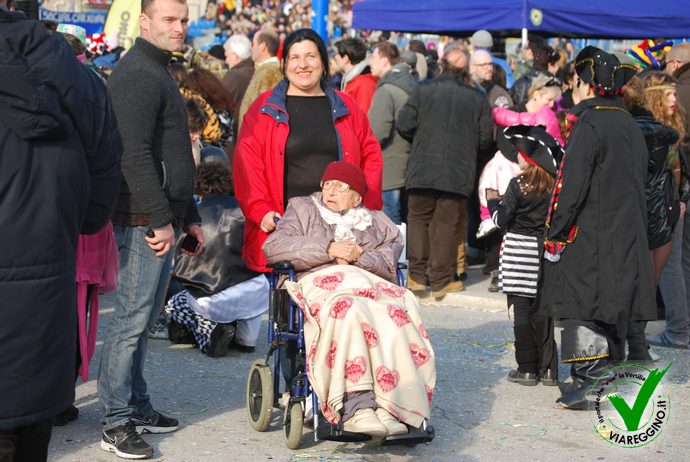 Ingrandisci la foto