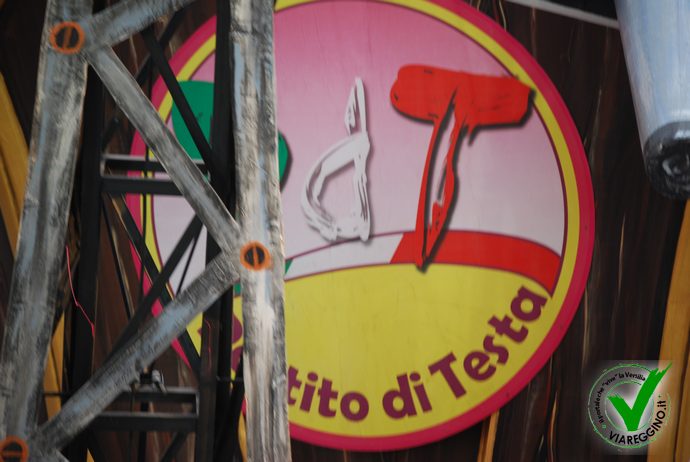 Ingrandisci la foto